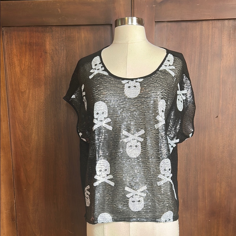 Sequined Sheer and Shimmer Skull Top L